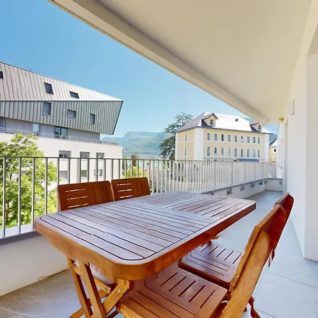 Côté Jardin Joli T2 Avec Garage à 100m Du